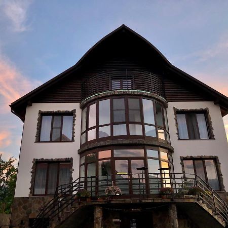 Vila Fan Confort Viseu de Sus Bagian luar foto