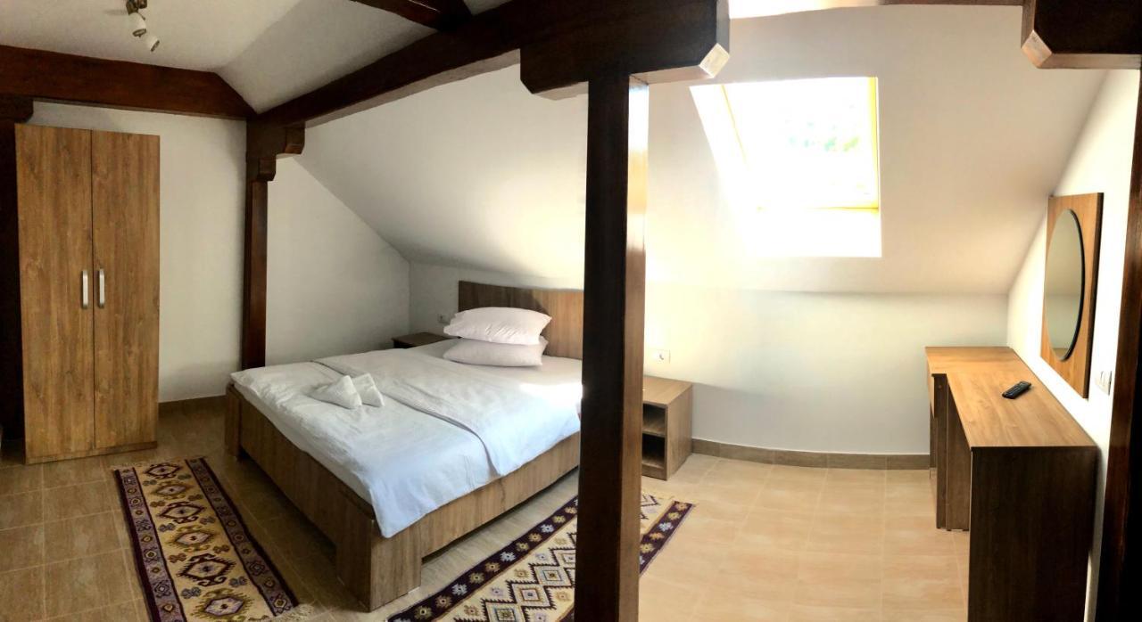 Vila Fan Confort Viseu de Sus Bagian luar foto